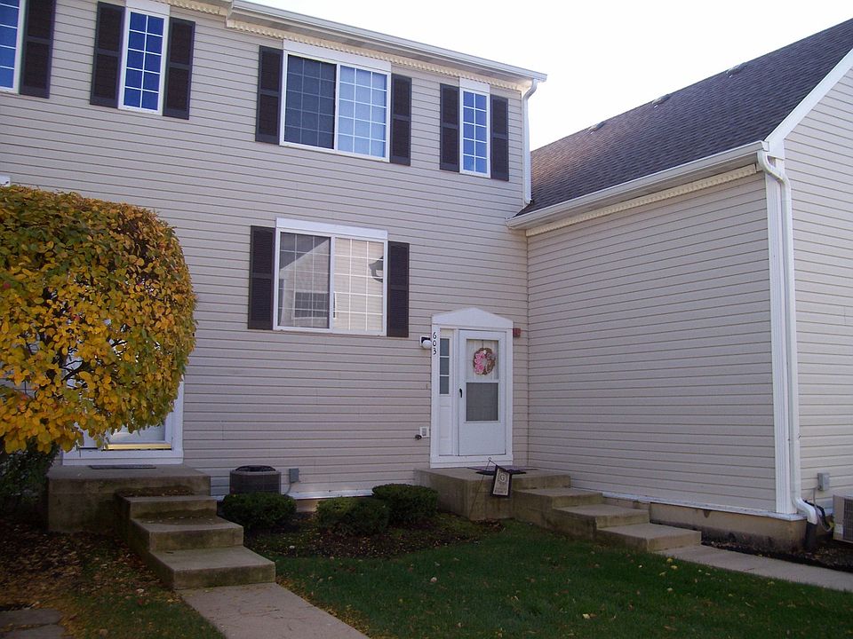 1st image of 603 E Victoria Cir #603