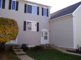 603 E Victoria Cir #603, North Aurora, IL 60542