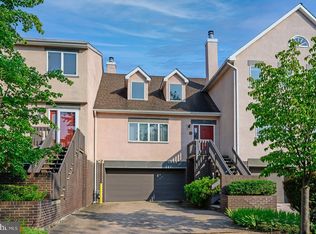 18 Hanover Ct, Princeton, NJ 08540