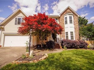 1533 Squires Ln, Kernersville, NC 27284