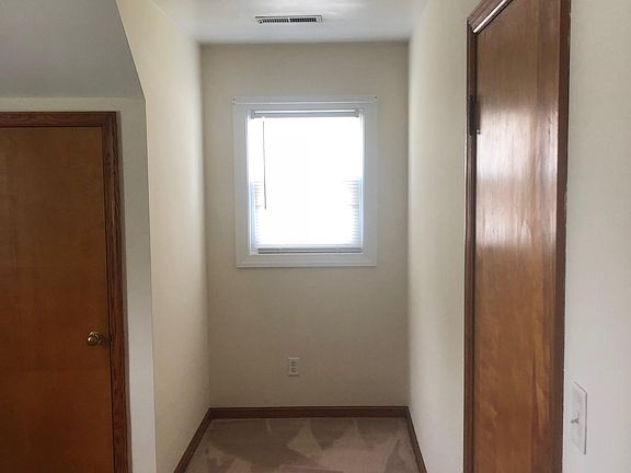 5th image of 4628 Fort Ave