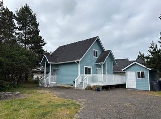 905 Pacific Surf Ave SW, Ocean Shores, WA 98569