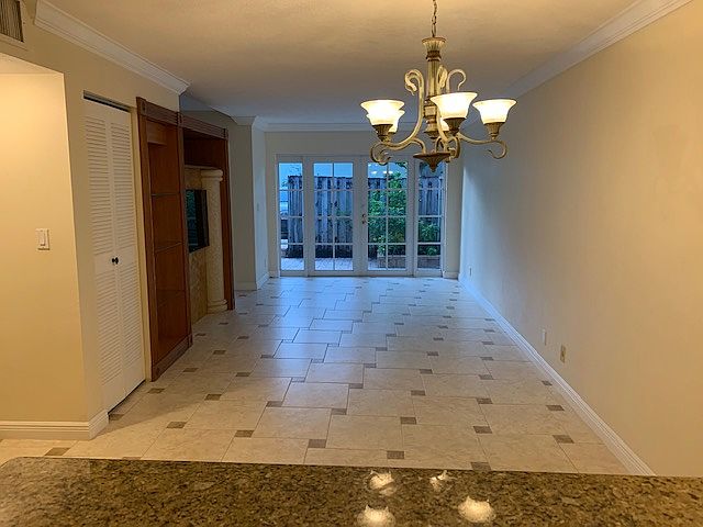 1st image of 307 City View Dr
