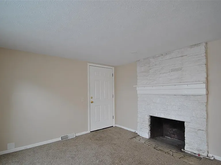 7604 Western Ave — Photo 8