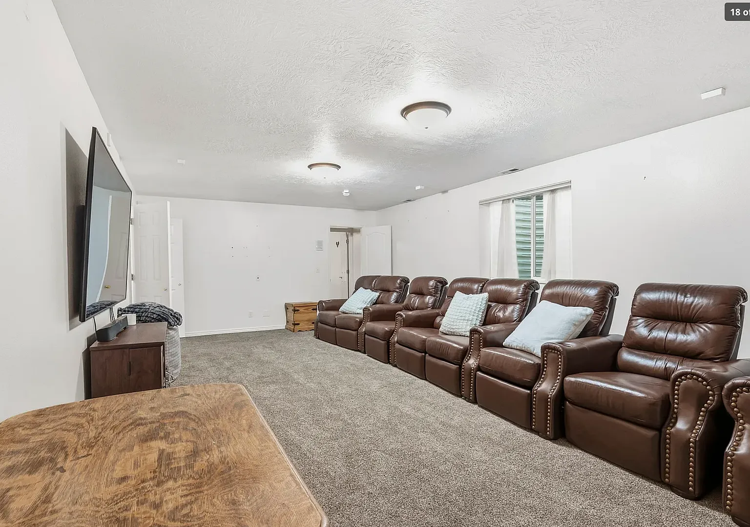 Beautiful 4 Bedroom Payson Home — Photo 4