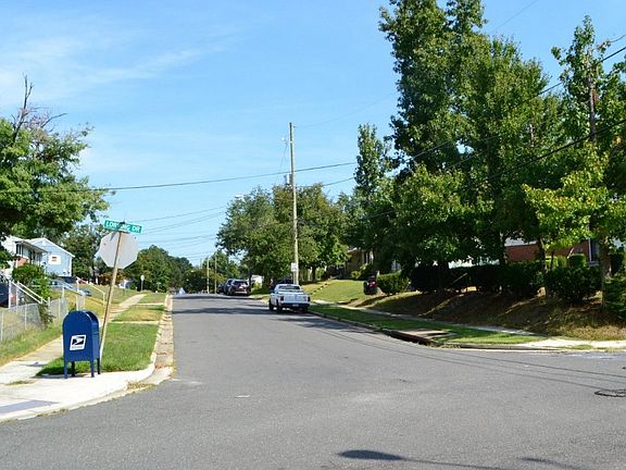 5th image of 7014 Nimitz Dr