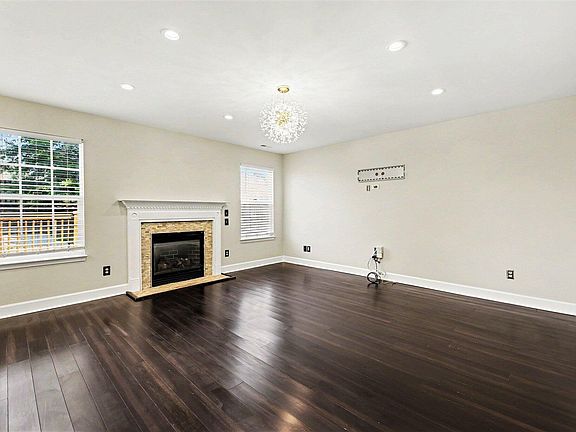 5th image of 3700 Watkins Ridge Ct