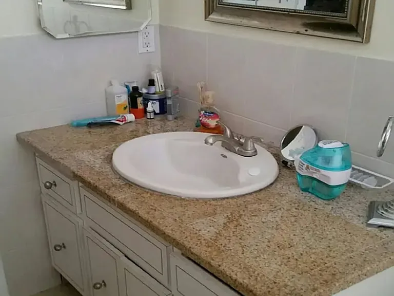 5061 W Oakland Park Blvd #206 — Photo 8