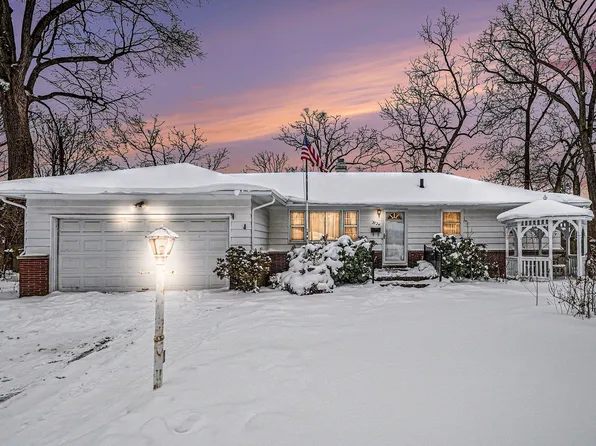 3924 Sheridan Plz, South Bend, IN 46628