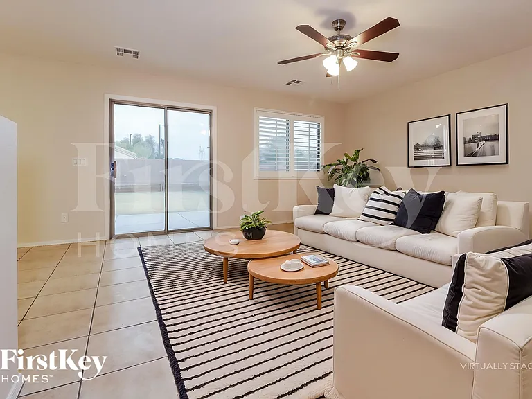 23768 W Desert Bloom St — Photo 5