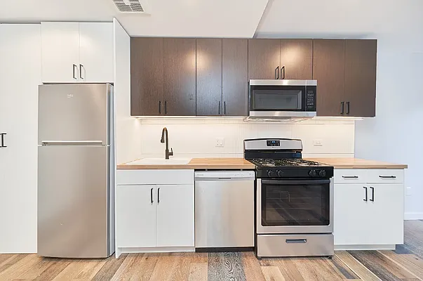 Rented by Living New York | media 58