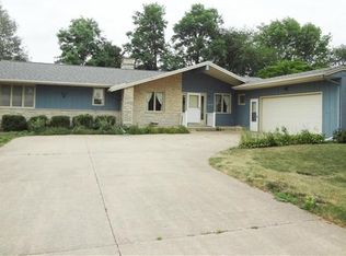 1205 Country Club Dr, Boone, IA 50036