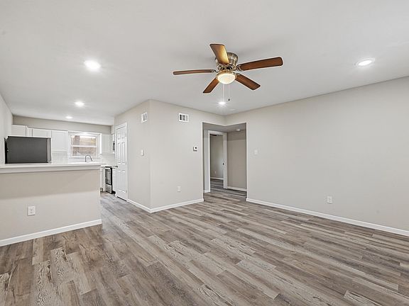 4th image of 653 N Henry Hynds Expy #23