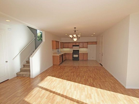 3rd image of 21139 Avenida De Sonrisa