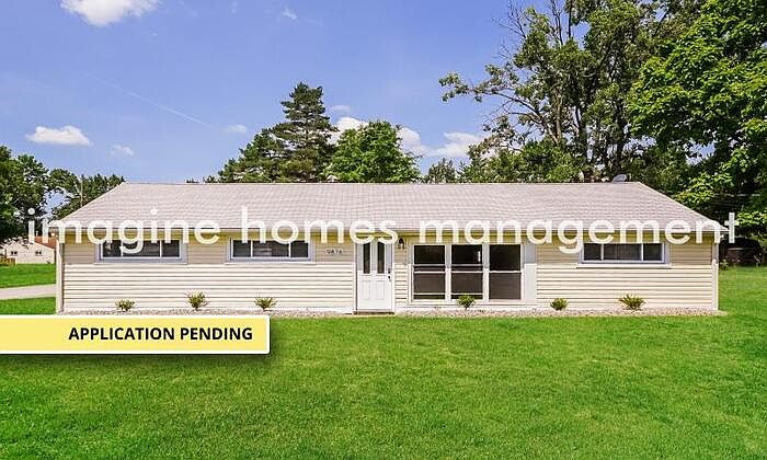 1st image of 9876 Oakwood Dr