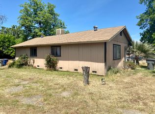 464 S Woodrow Ave, Fresno, CA 93702
