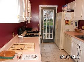 5th image of 354 Captain Ames Dr
