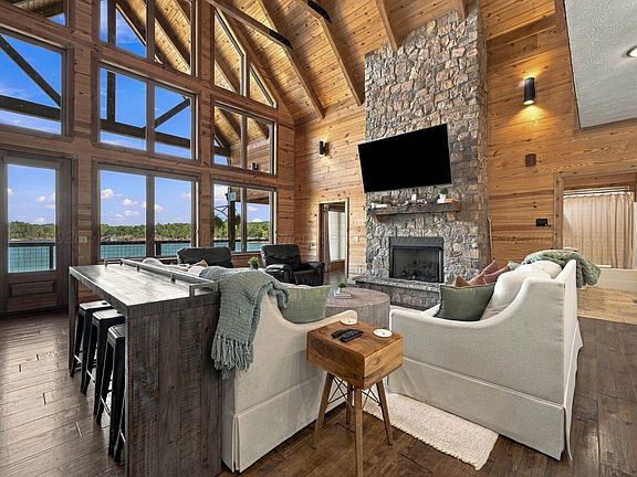 5th image of 230 County Road 3933
