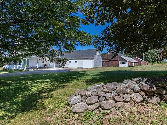 4th image of 350 North Road