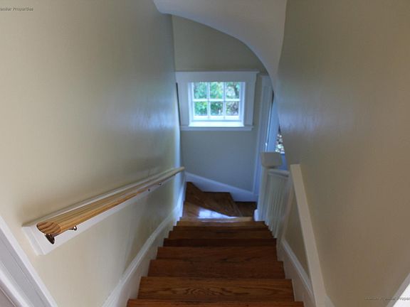 4th image of 103 Verchild St #2