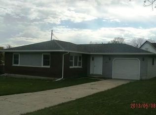 811 Shawnee Dr, Angola, IN 46703