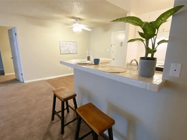 The Ray Apartments — Photo 22