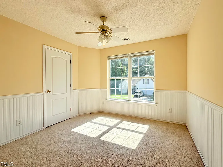 418 Bergen Ave — Photo 11