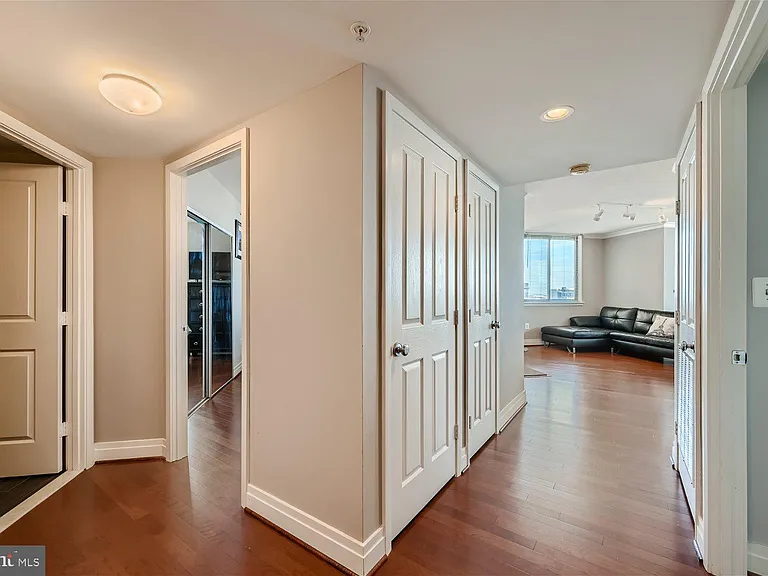 414 Water St #2302 — Photo 3