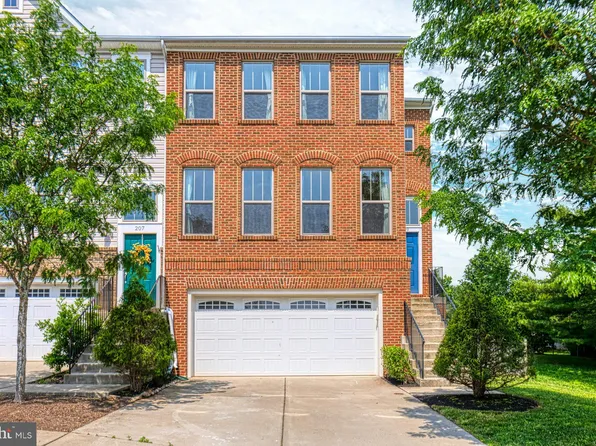 209 Natural Ter SW, Leesburg, VA 20175