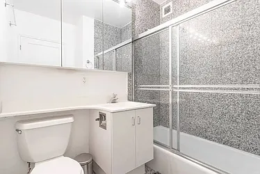 Rented by Mossanen Group