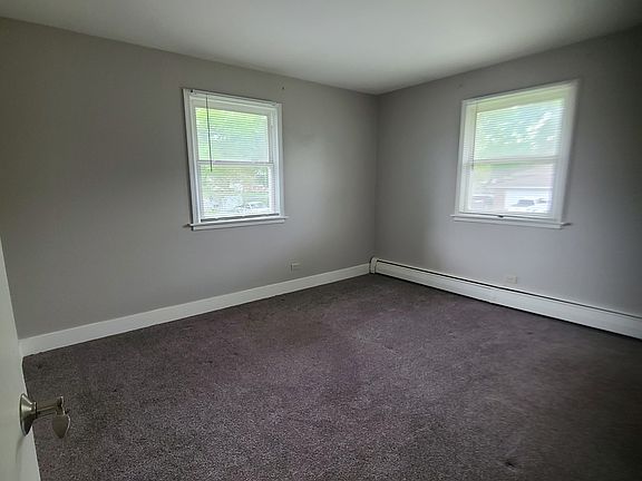4th image of 460 Lincoln Ln APT 2N