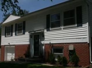 9308 W 99th Ter, Overland Park, KS 66212