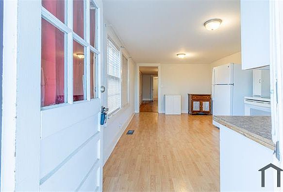 1st image of 332 N Wilmore St APT 2