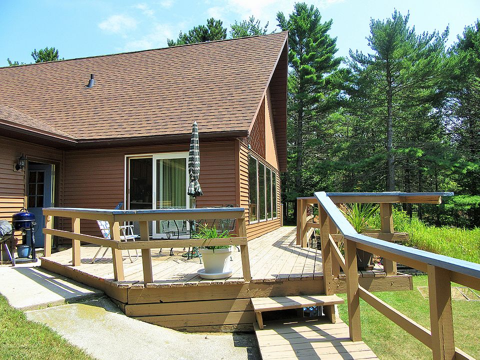 1st image of 730N Woodland Dr