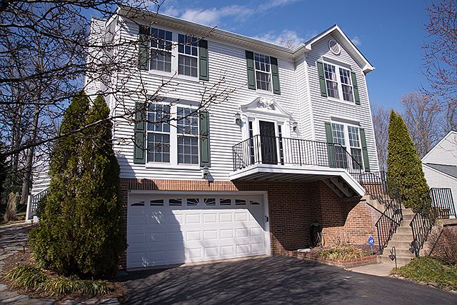 1st image of 18 Montgomery Dr