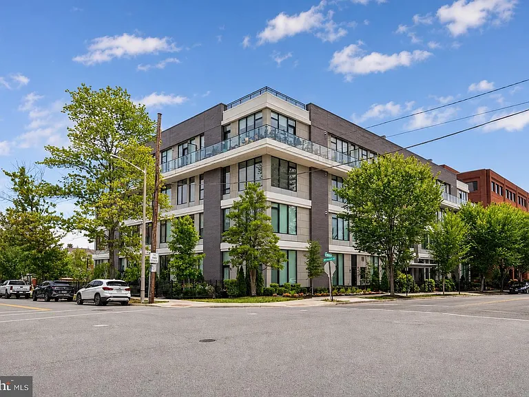 801 N Fairfax St #137 — Photo 25