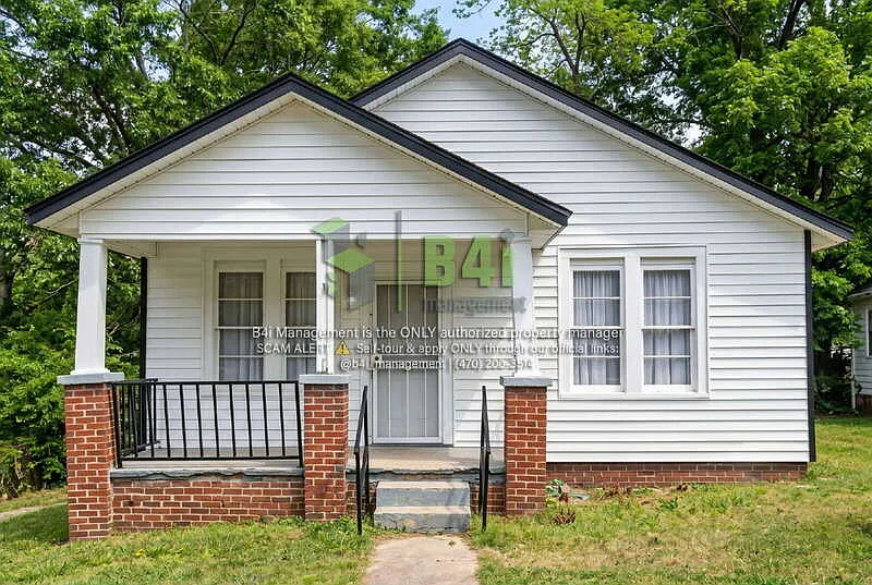 4 bed, 1.0 bath, 1133 sqft, $995 — Photo 2