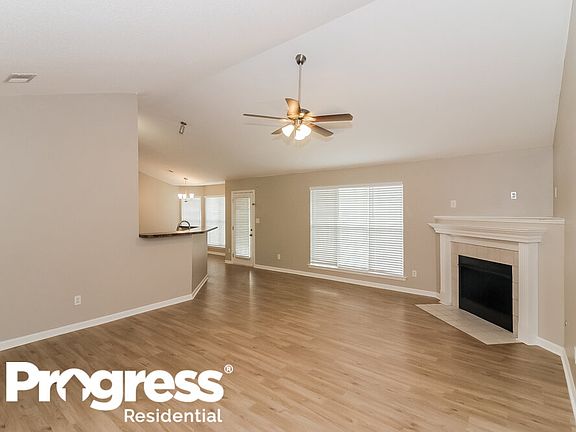3rd image of 10274 Cottage Oaks Dr