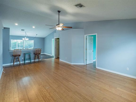 4th image of 3900 W Cardinal Pine Dr