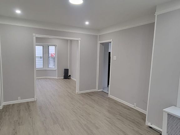 5th image of 481 Aldene Rd