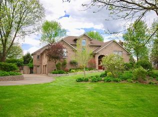 111 Pheasant Ln, New Kensington, PA 15068