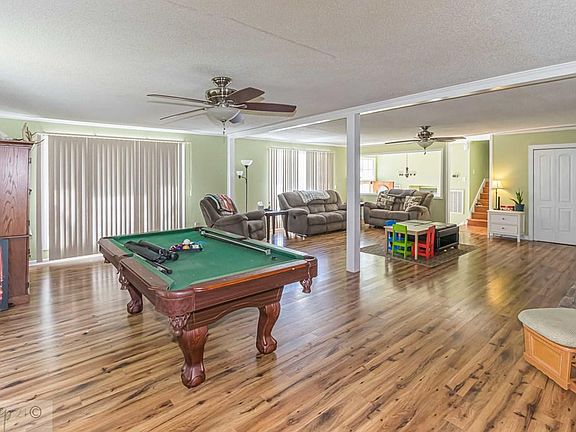 4th image of 305 Horseshoe Dr
