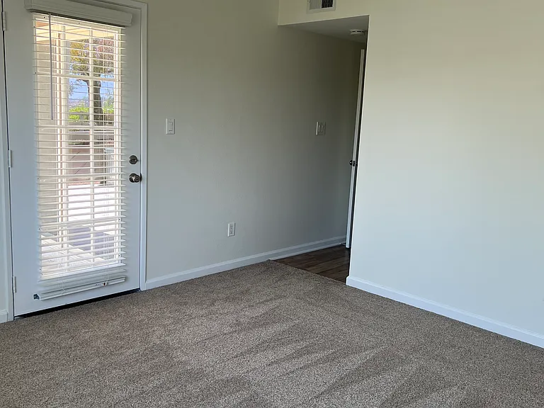 1677 Melrose Ave #B — Photo 19