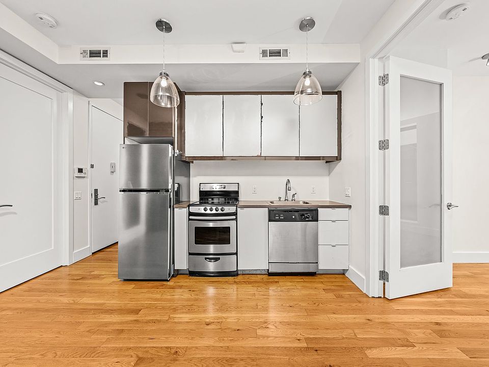 1st image of 193 Bedford Ave #4F