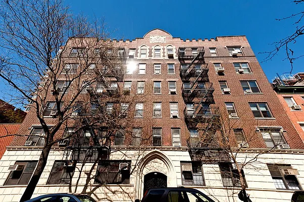 Sold by FirstService Realty (legacy) | media 4