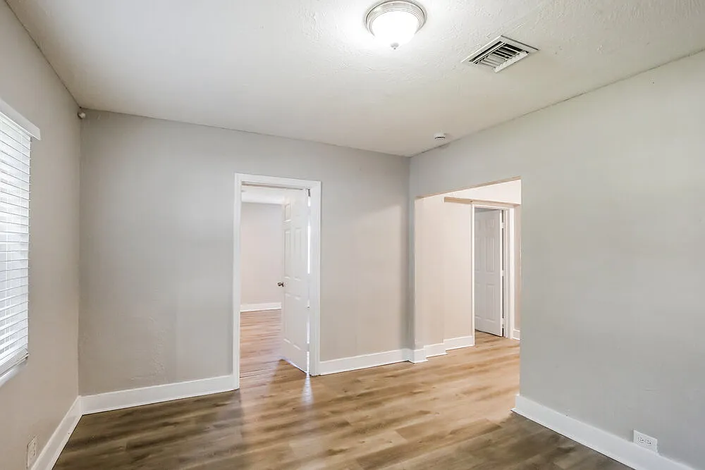 4 bed, 2.0 bath, 1186 sqft, $2,775 — Photo 3