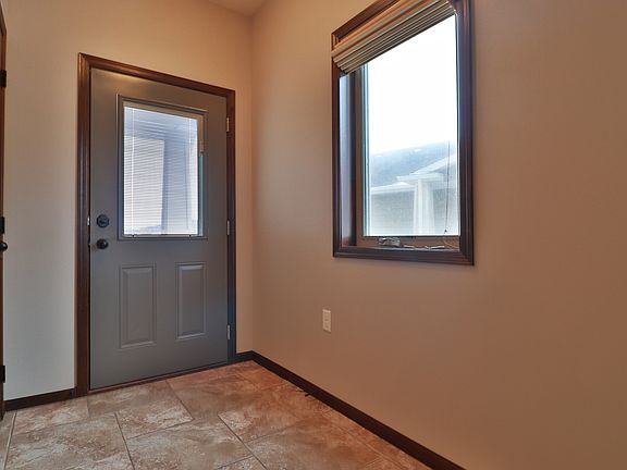 2nd image of 715 E El Dorado Ct