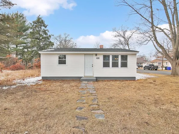 44 Wilson St, Springfield, MA 01104