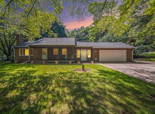 838 S Dettman Rd, Jackson, MI 49203