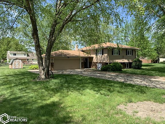 5th image of 403 Edwards Dr